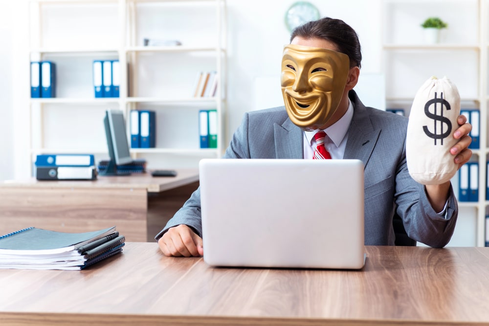 Featured image for “Cyberkriminelle zahlen bis zu 15.000 Dollar für Insider-Zugang zu Unternehmenssystemen”