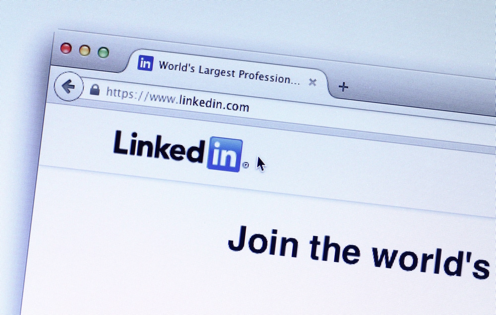 Beitragsbild zu LinkedIn – neue Phishing-Kampagne verbreitet sich über LinkedIn-Kommentare