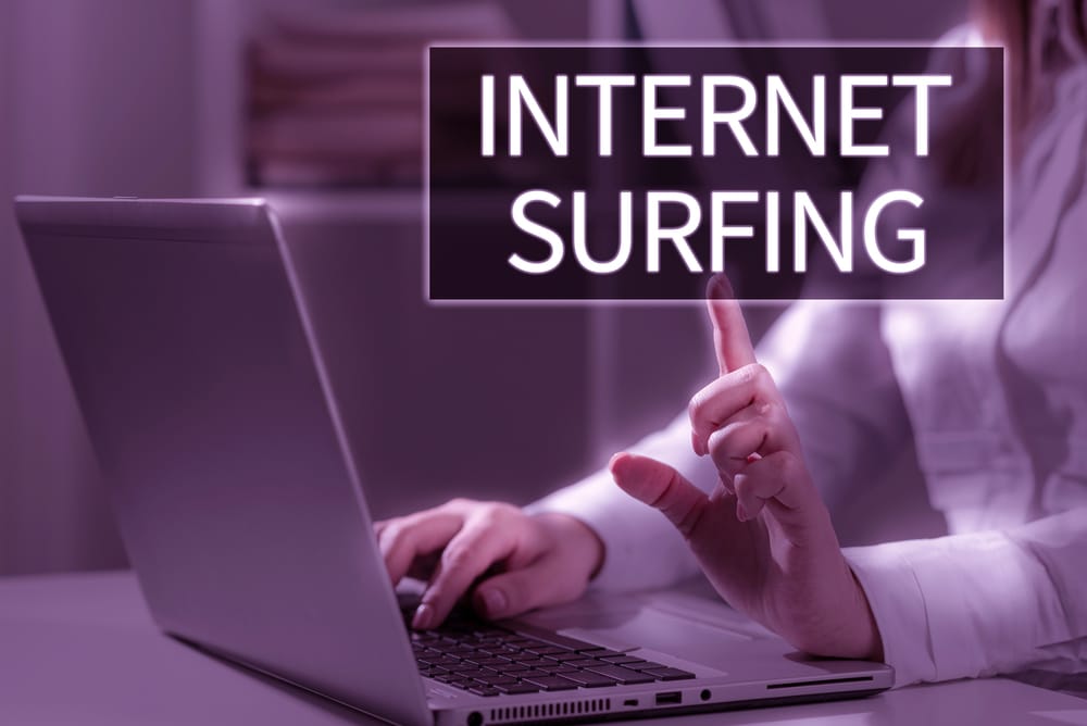Featured image for “Island und AWS Security Hub: Kontrollierte KI-Nutzung und sicheres Surfen im Unternehmensumfeld”